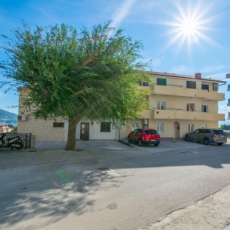 Apartment Zdravko Omiš Dış mekan fotoğraf