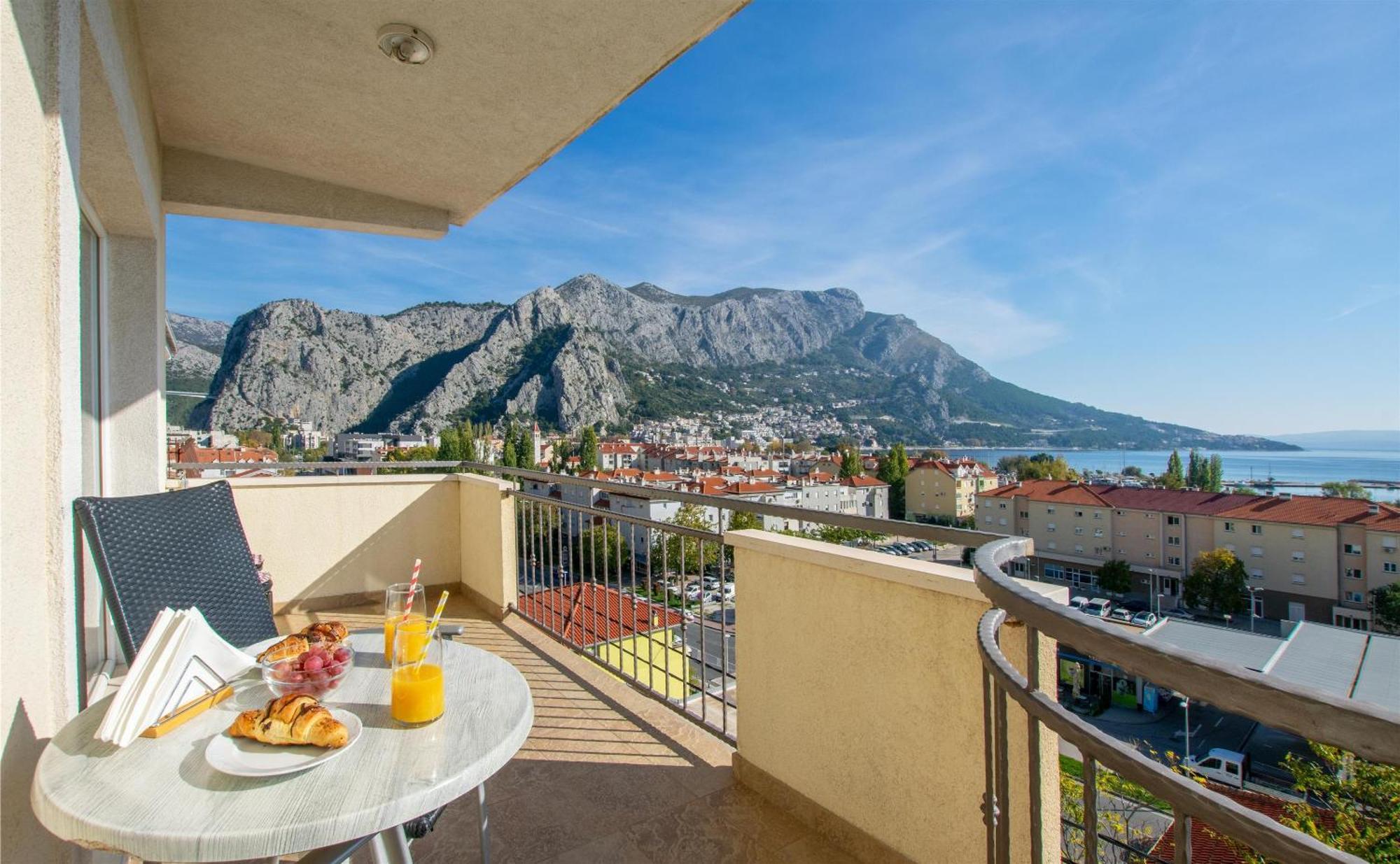 Apartment Zdravko Omiš Dış mekan fotoğraf